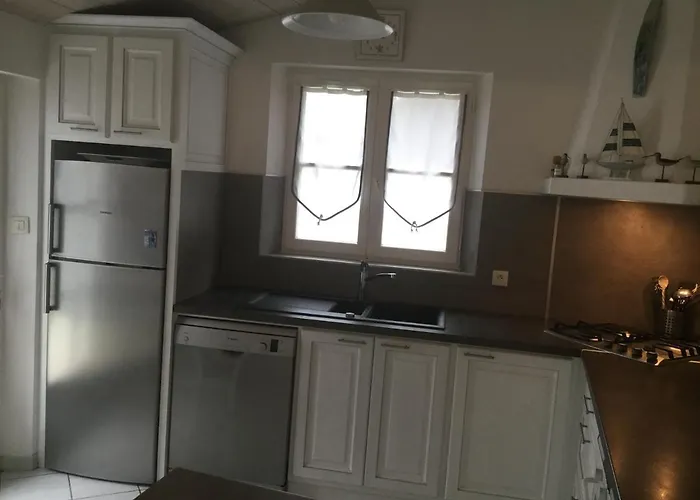 Maison De Standing Style Rethais بيت للعطل *